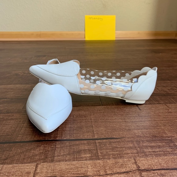 Isa Tapia white pointed toe slip on ballet flats - Picture 3 of 16